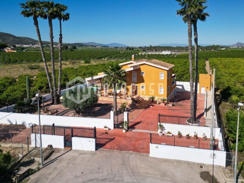 5 bedroom Finca/Country House for sale in Orihuela - € 675,000 (Ref: 9972999)