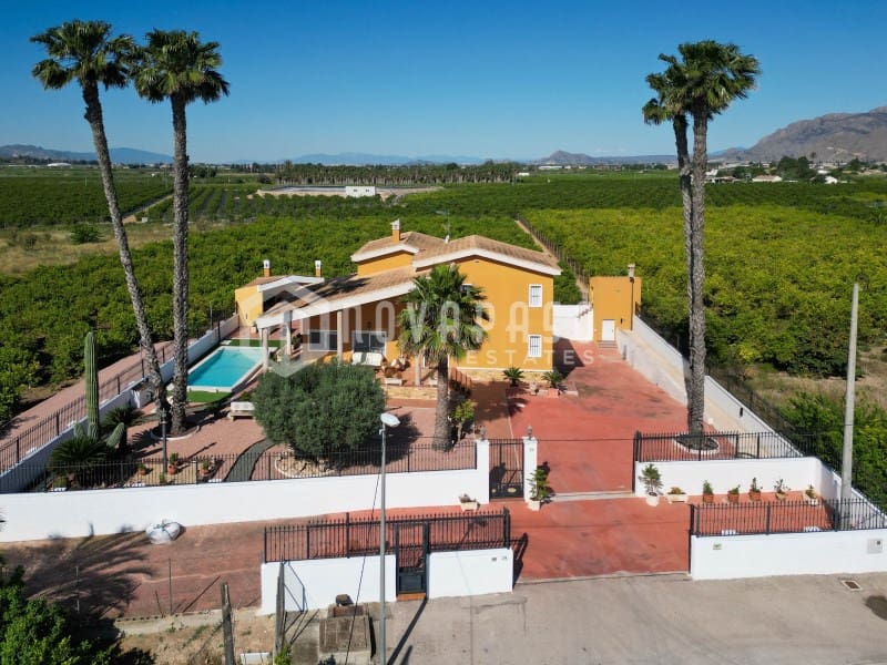 5 bedroom Finca/Country House for sale in Orihuela - € 675,000 (Ref: 9972999)