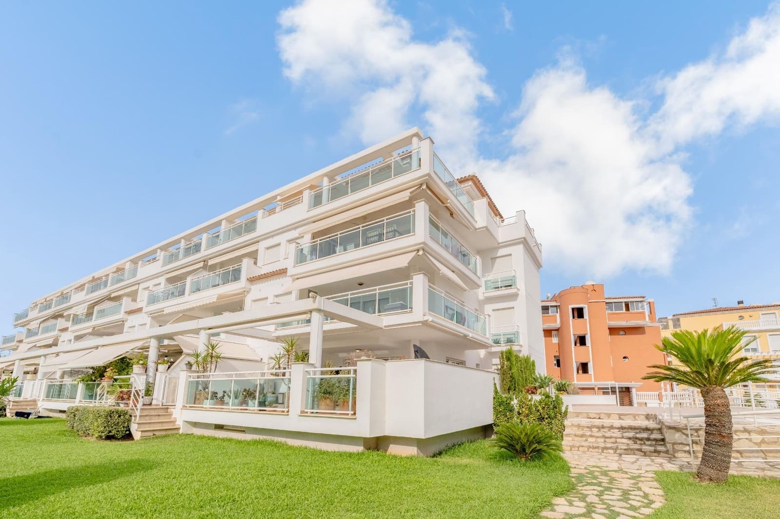 3 soverom Leilighet til salgs i Denia med svømmebasseng garasje - € 435 000 (Ref: 10004142)