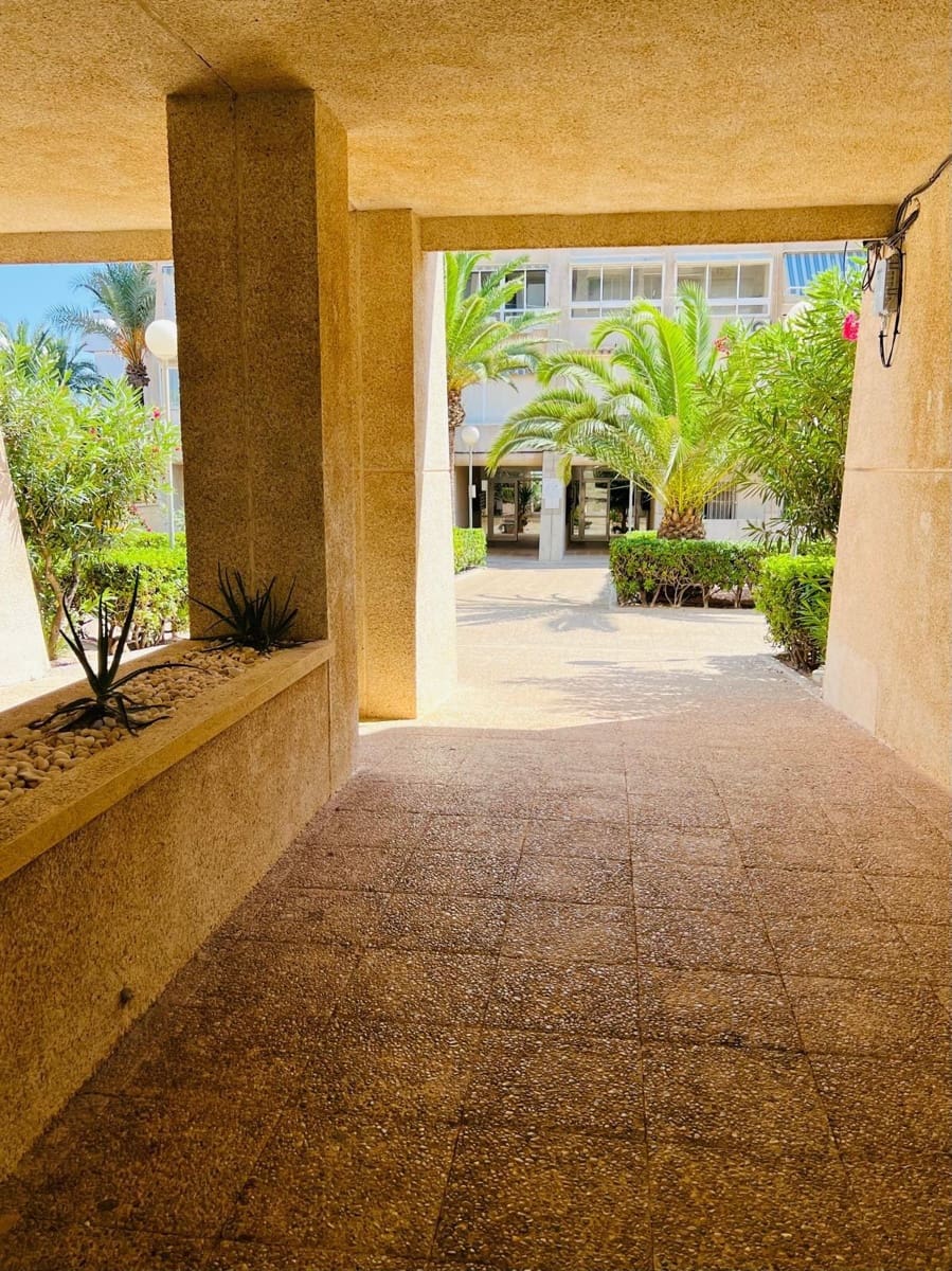 1 camera da letto Appartamento in vendita in Torrevieja con piscina - 99.000 € (Rif: 10098367)