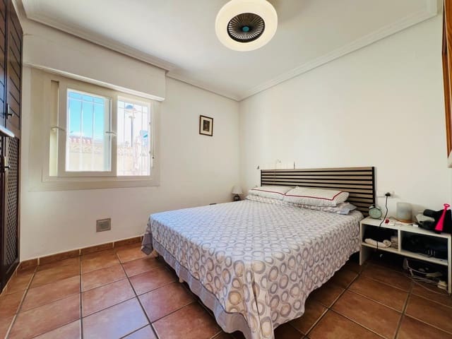 2 sypialnia Dom szeregowy na sprzedaż w Torrevieja z basenem - 159 000 € (Ref: 10109923)