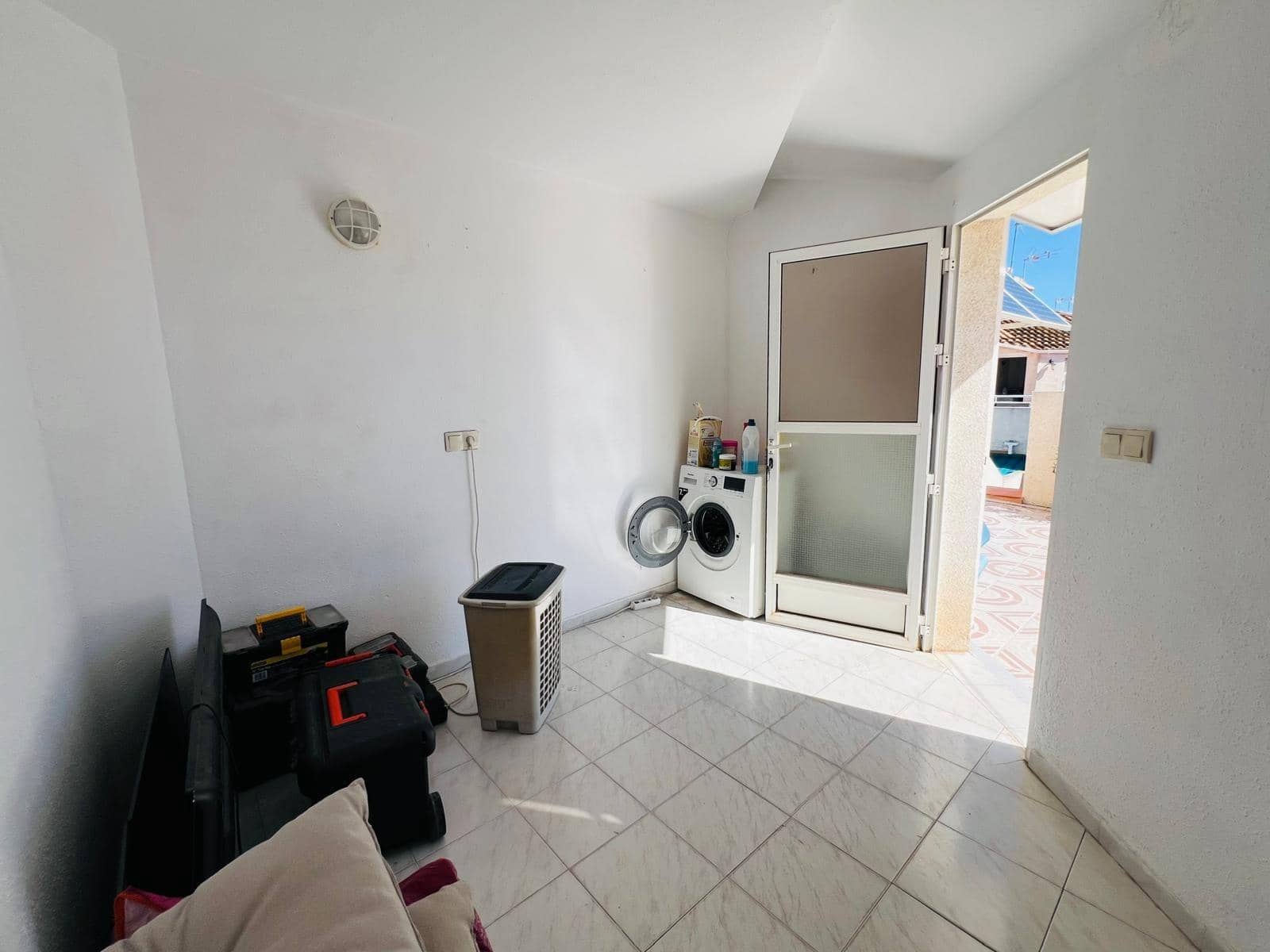 2 sypialnia Dom szeregowy na sprzedaż w Torrevieja z basenem - 159 000 € (Ref: 10109923)