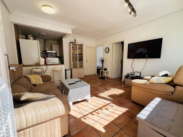 2 makuuhuone Rivitalo myytävänä paikassa Torrevieja mukana uima-altaan - 159 000 € (Ref: 10109923)