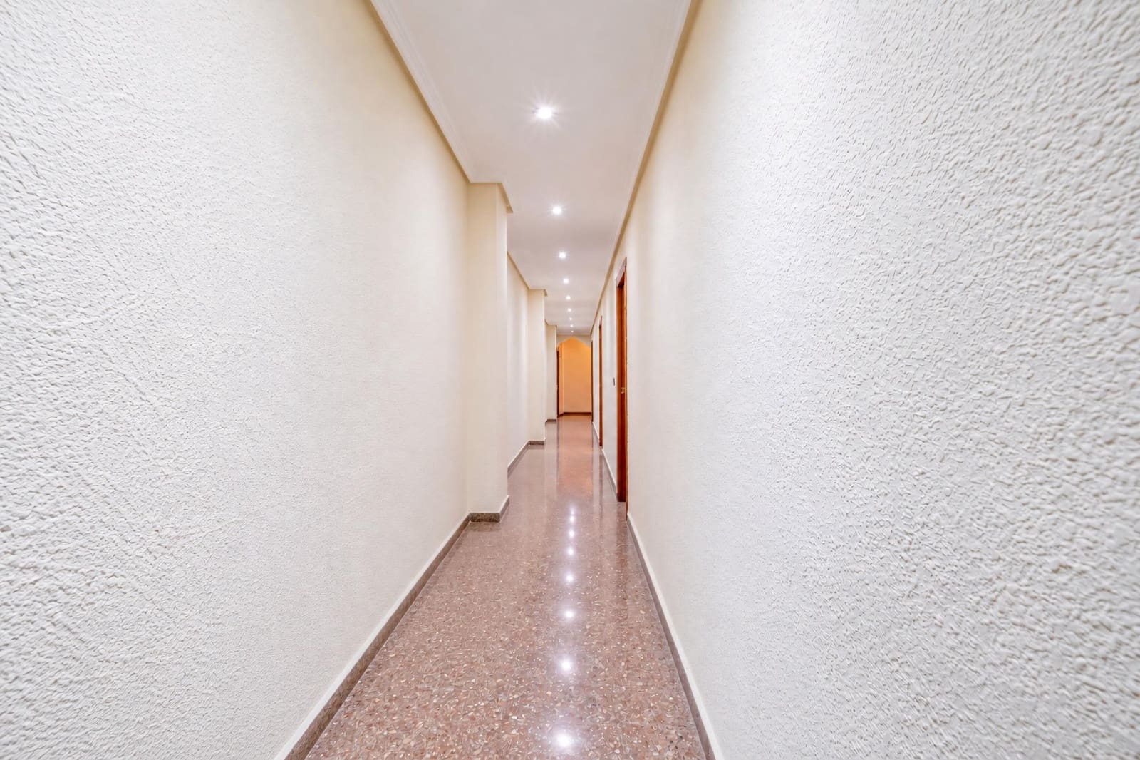 3 quarto Apartamento para venda em Valencia cidade com garagem - 450 000 € (Ref: 10109925)