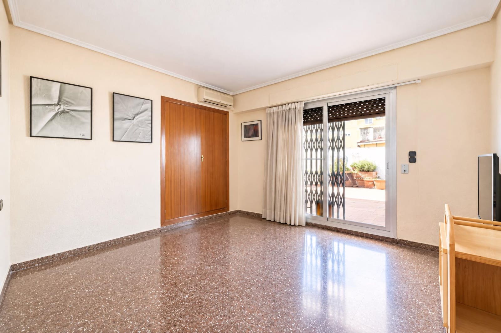 3 quarto Apartamento para venda em Valencia cidade com garagem - 450 000 € (Ref: 10109925)
