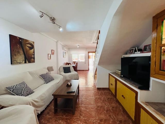 3 sovrum Radhus till salu i Playa Flamenca, Orihuela med pool garage - 220 000 € (Ref: 10120159)