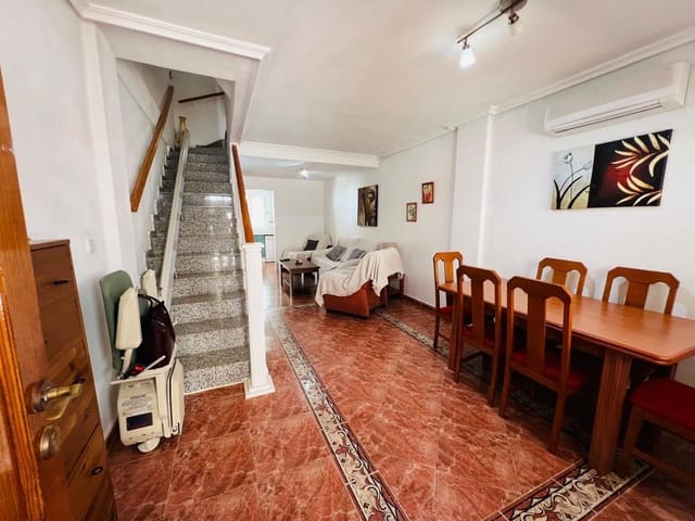 3 sovrum Radhus till salu i Playa Flamenca, Orihuela med pool garage - 220 000 € (Ref: 10120159)