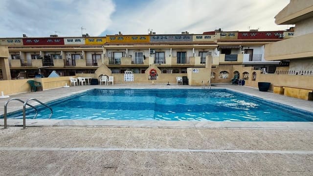 3 sovrum Radhus till salu i Playa Flamenca, Orihuela med pool garage - 220 000 € (Ref: 10120159)