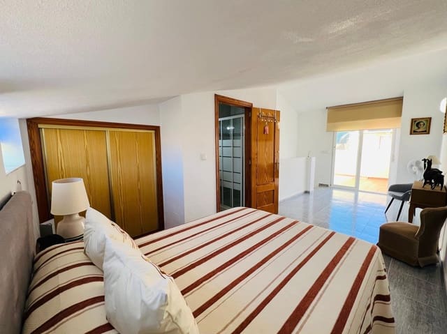3 sypialnia Dom szeregowy na sprzedaż w Playa Flamenca, Orihuela z basenem - 200 000 € (Ref: 10120160)