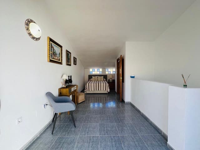 3 sypialnia Dom szeregowy na sprzedaż w Playa Flamenca, Orihuela z basenem - 200 000 € (Ref: 10120160)