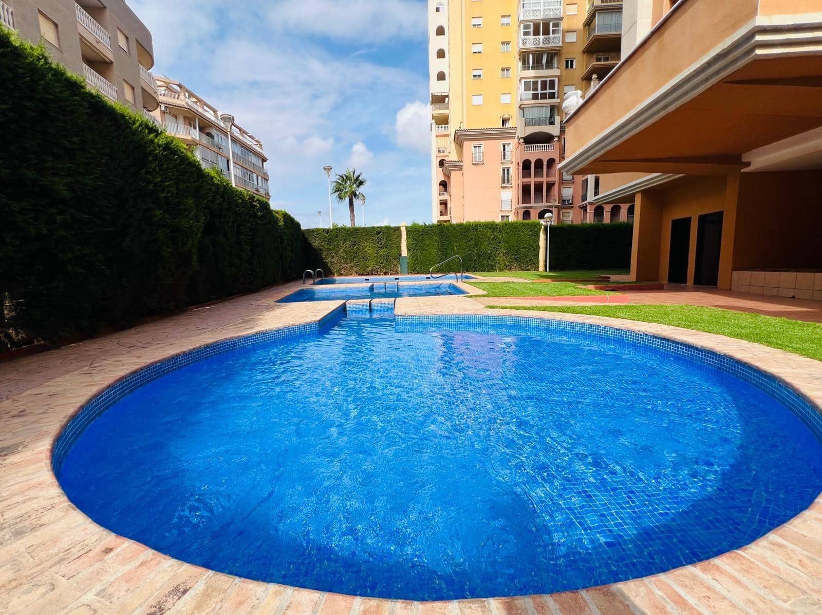 2 sovrum Lägenhet till salu i Torrevieja med pool - 290 000 € (Ref: 10120161)