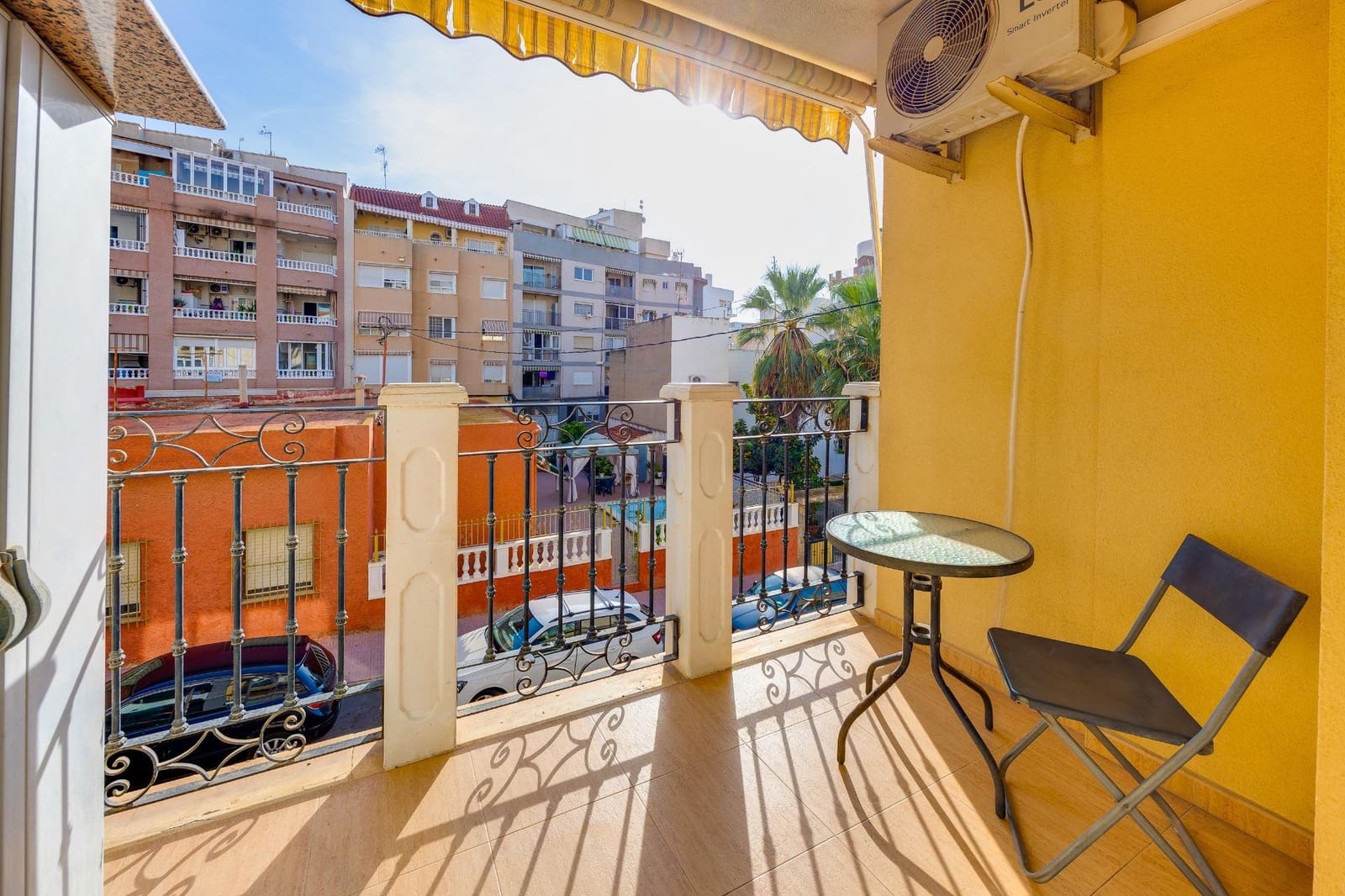 3 bedroom Flat for sale in Torrevieja - € 165,000 (Ref: 10129389)