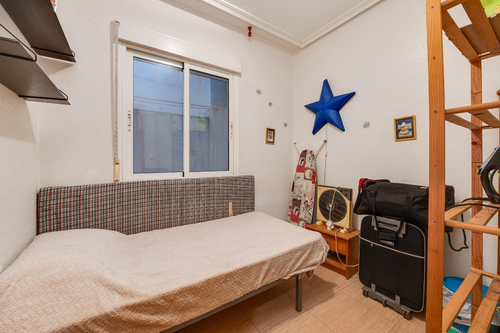 3 bedroom Flat for sale in Torrevieja - € 165,000 (Ref: 10129389)