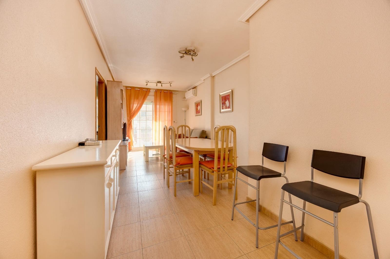 3 bedroom Flat for sale in Torrevieja - € 165,000 (Ref: 10129389)