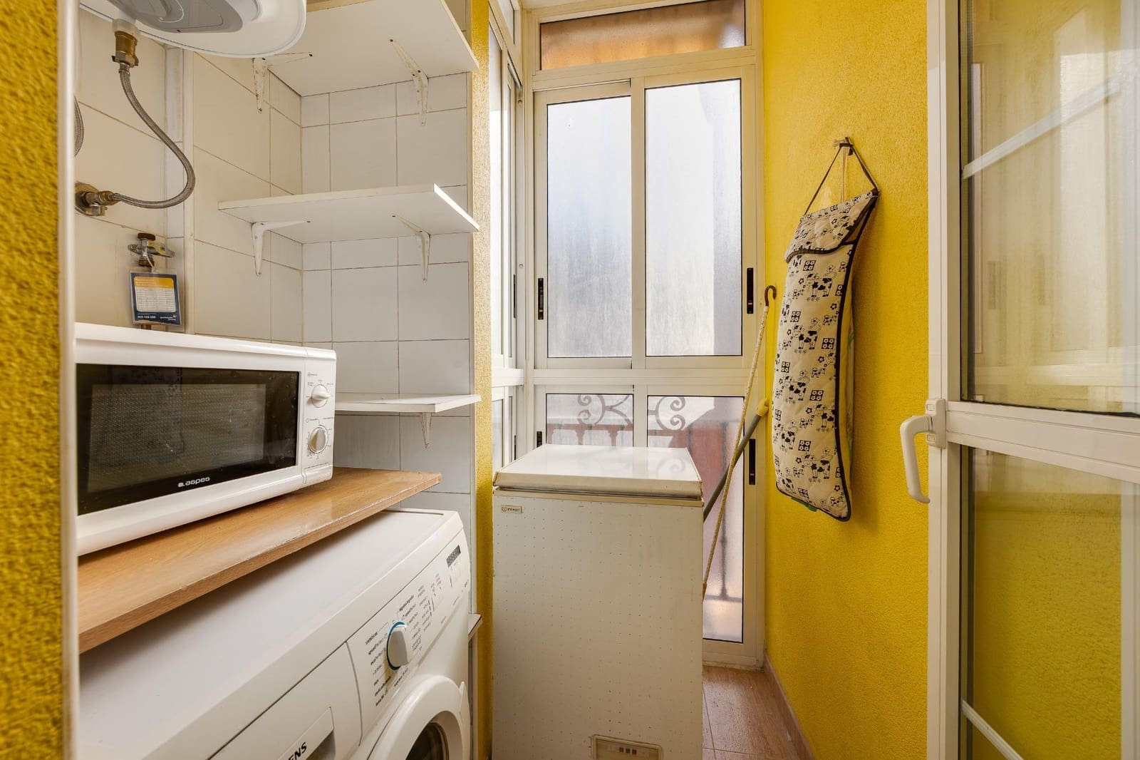 3 bedroom Flat for sale in Torrevieja - € 165,000 (Ref: 10129389)