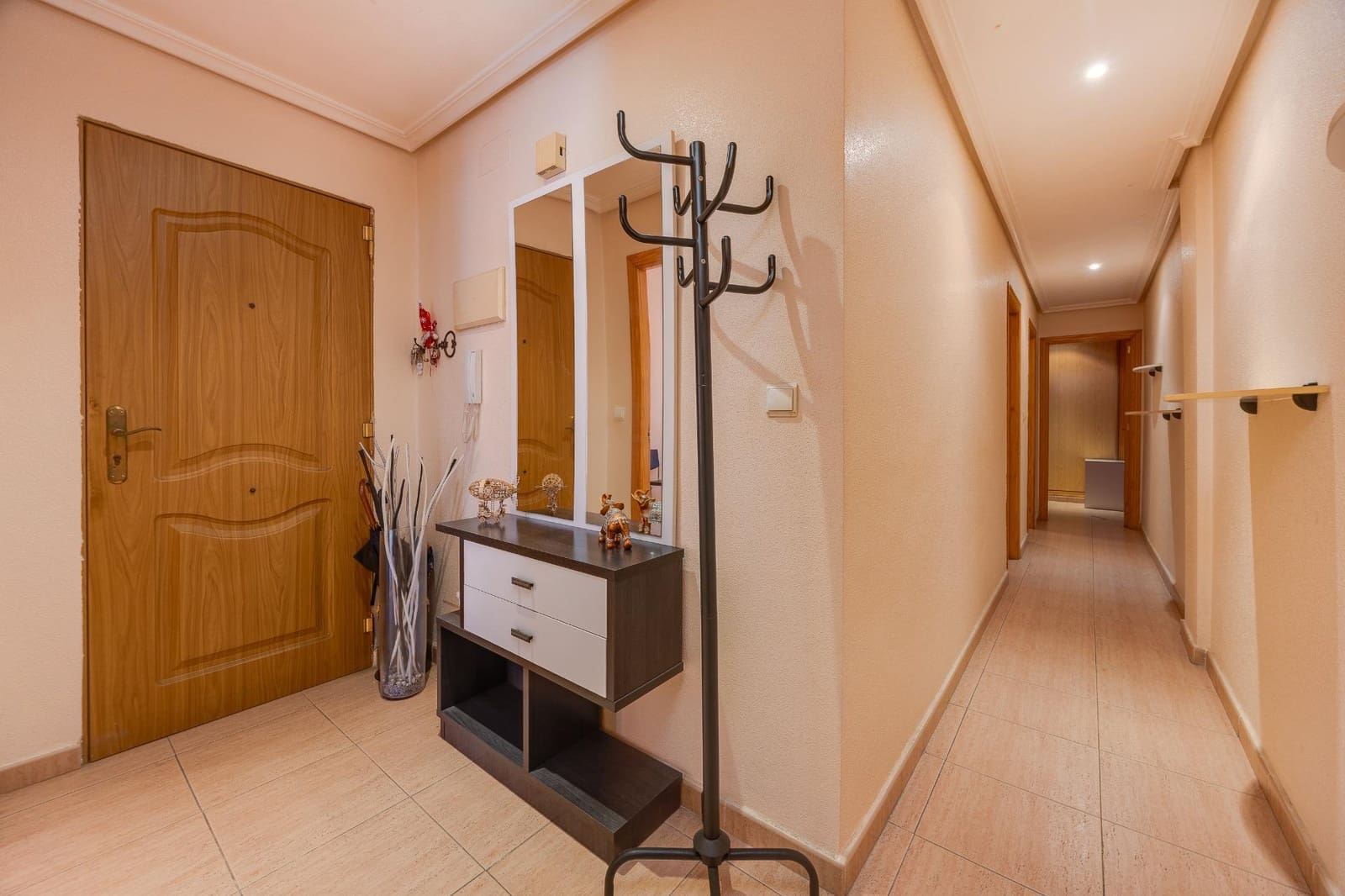 3 bedroom Flat for sale in Torrevieja - € 165,000 (Ref: 10129389)