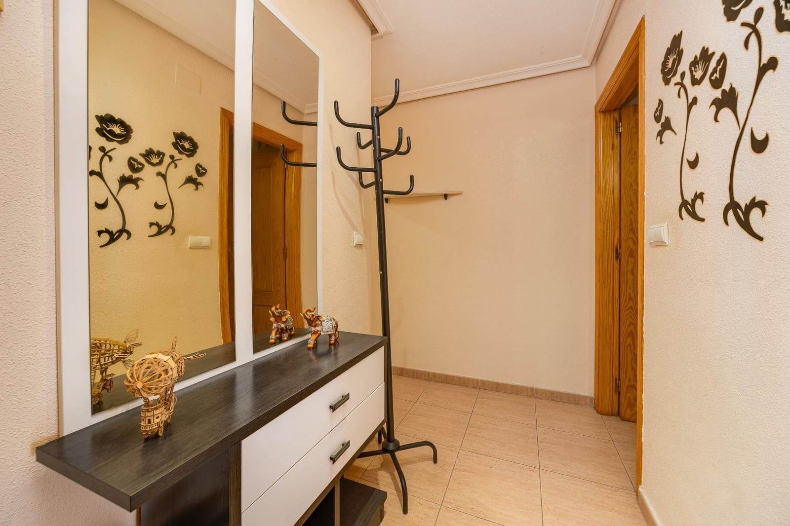 3 bedroom Flat for sale in Torrevieja - € 165,000 (Ref: 10129389)