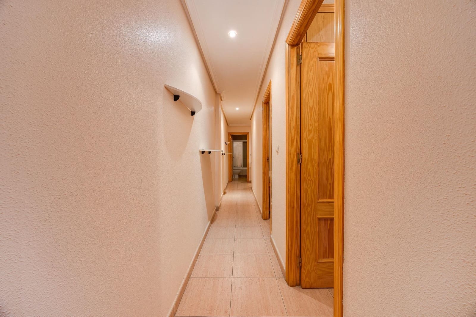 3 bedroom Flat for sale in Torrevieja - € 165,000 (Ref: 10129389)