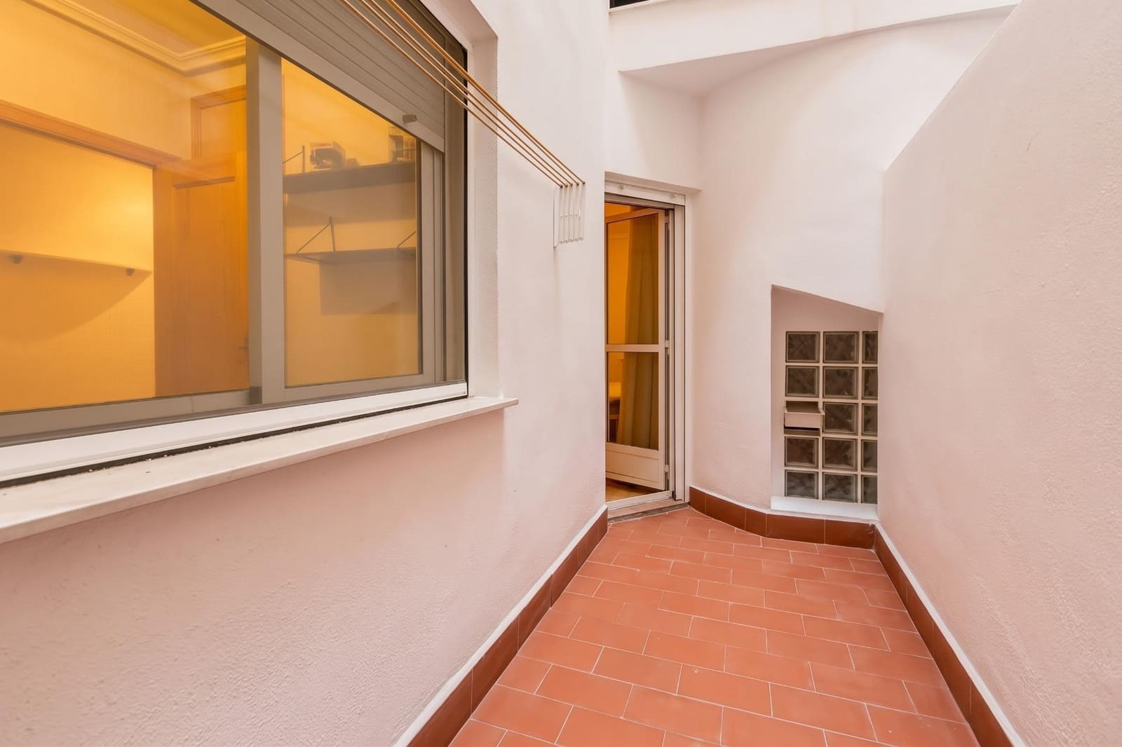 3 bedroom Flat for sale in Torrevieja - € 165,000 (Ref: 10129389)