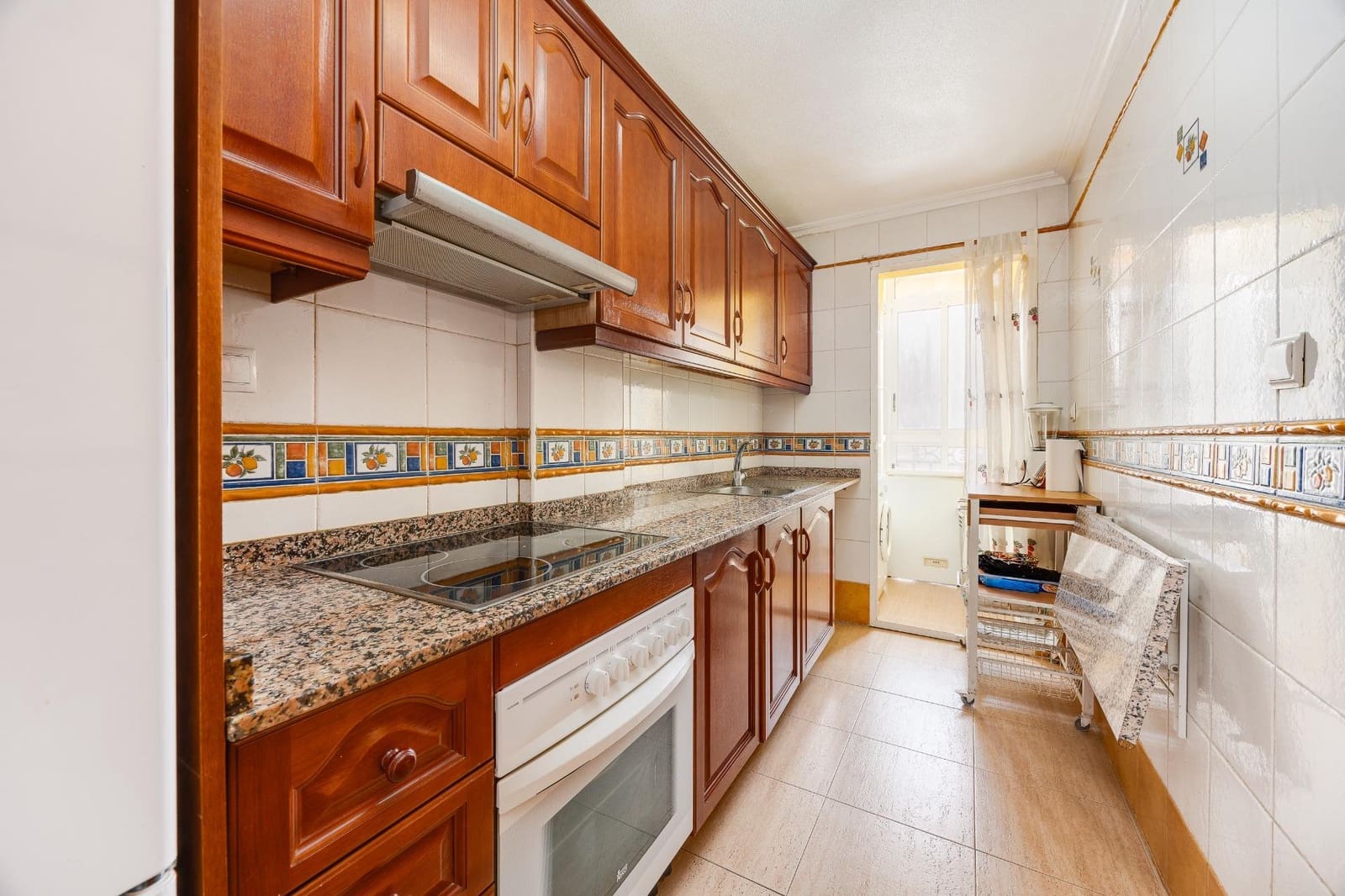 3 bedroom Flat for sale in Torrevieja - € 165,000 (Ref: 10129389)