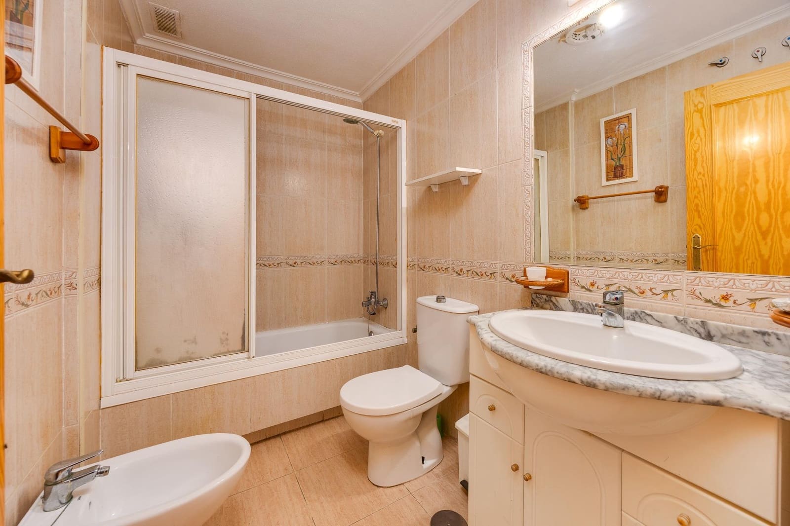 3 bedroom Flat for sale in Torrevieja - € 165,000 (Ref: 10129389)