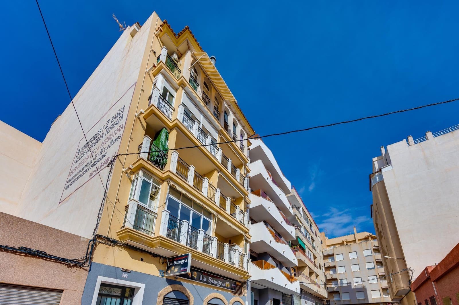 3 bedroom Flat for sale in Torrevieja - € 165,000 (Ref: 10129389)