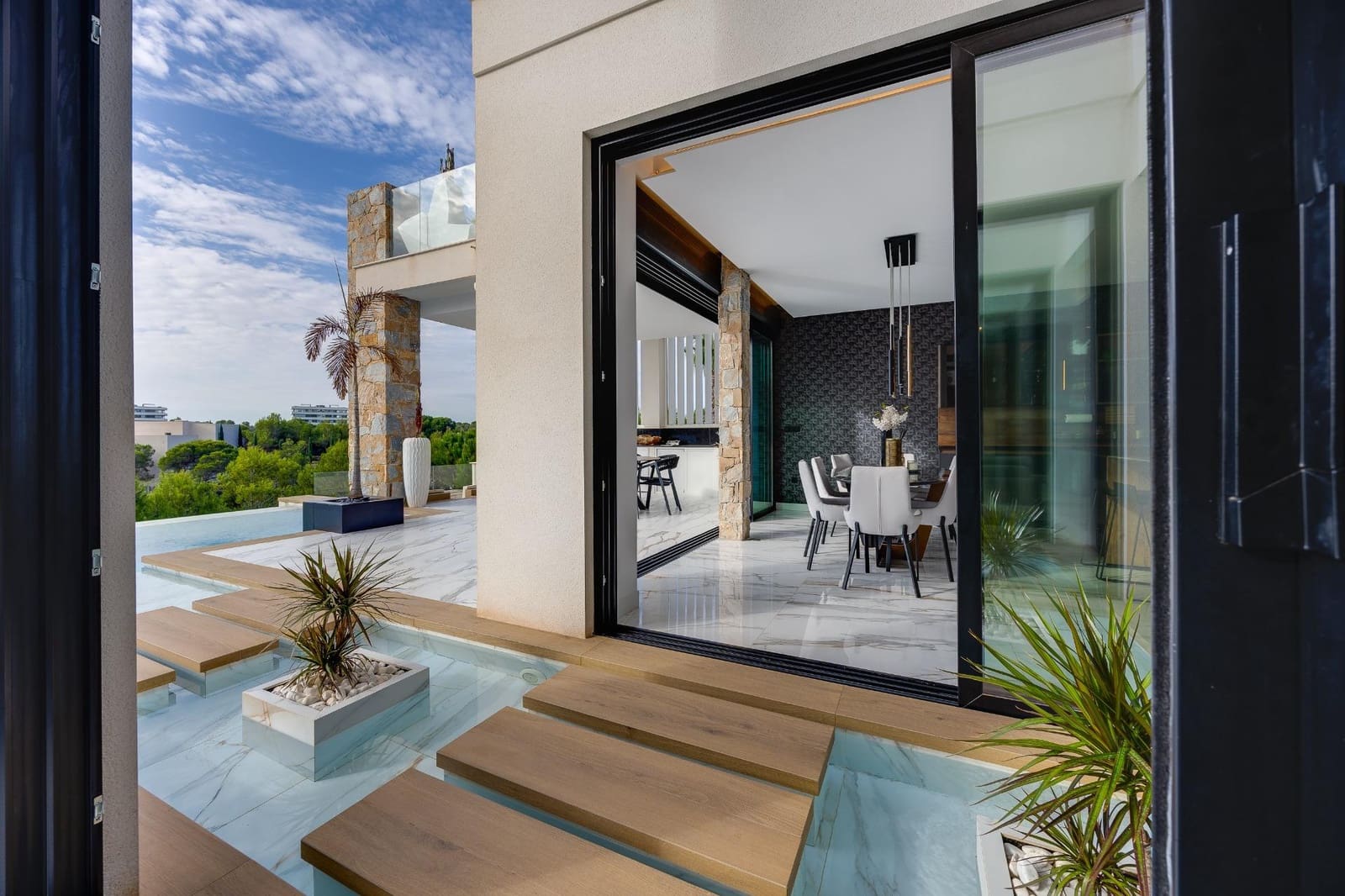 4 bedroom Villa for sale in Las Colinas Golf with pool garage - € 2,600,000 (Ref: 10131841)
