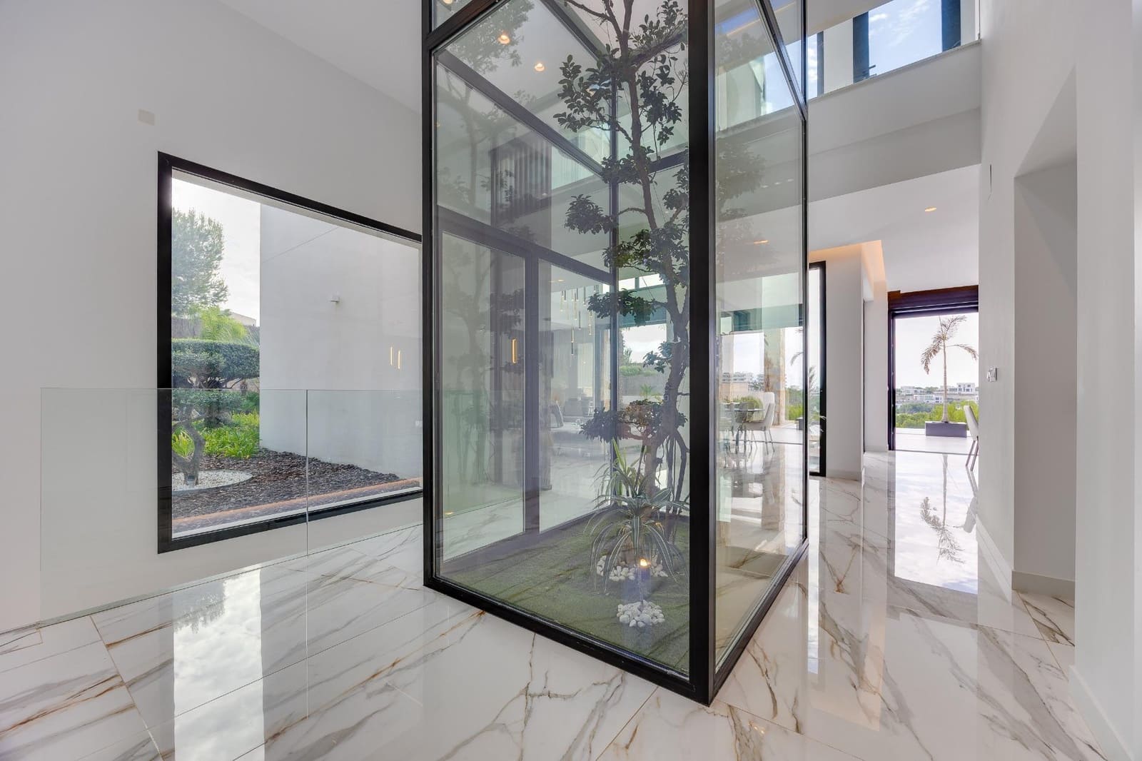 4 bedroom Villa for sale in Las Colinas Golf with pool garage - € 2,600,000 (Ref: 10131841)