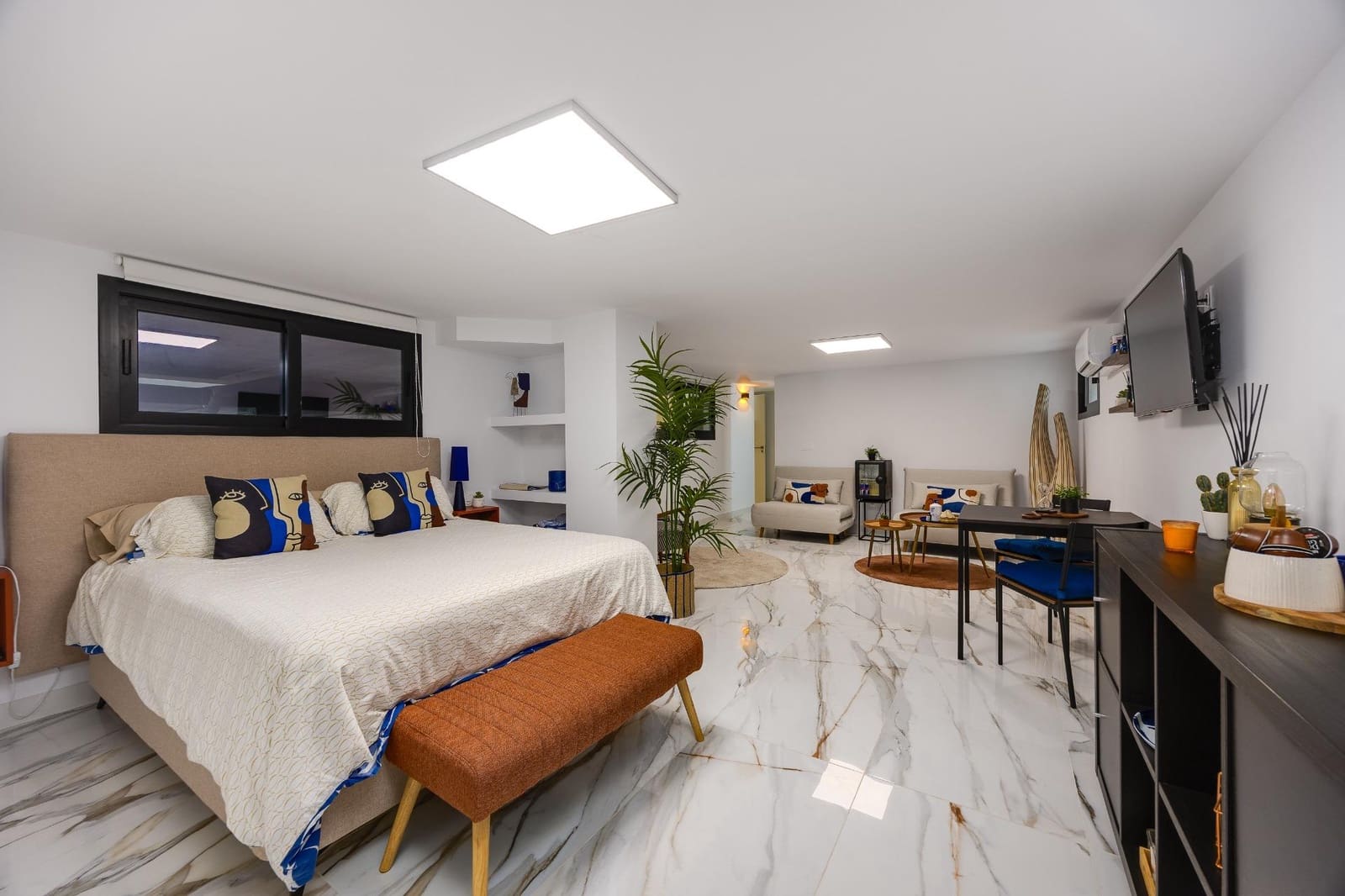4 bedroom Villa for sale in Las Colinas Golf with pool garage - € 2,600,000 (Ref: 10131841)