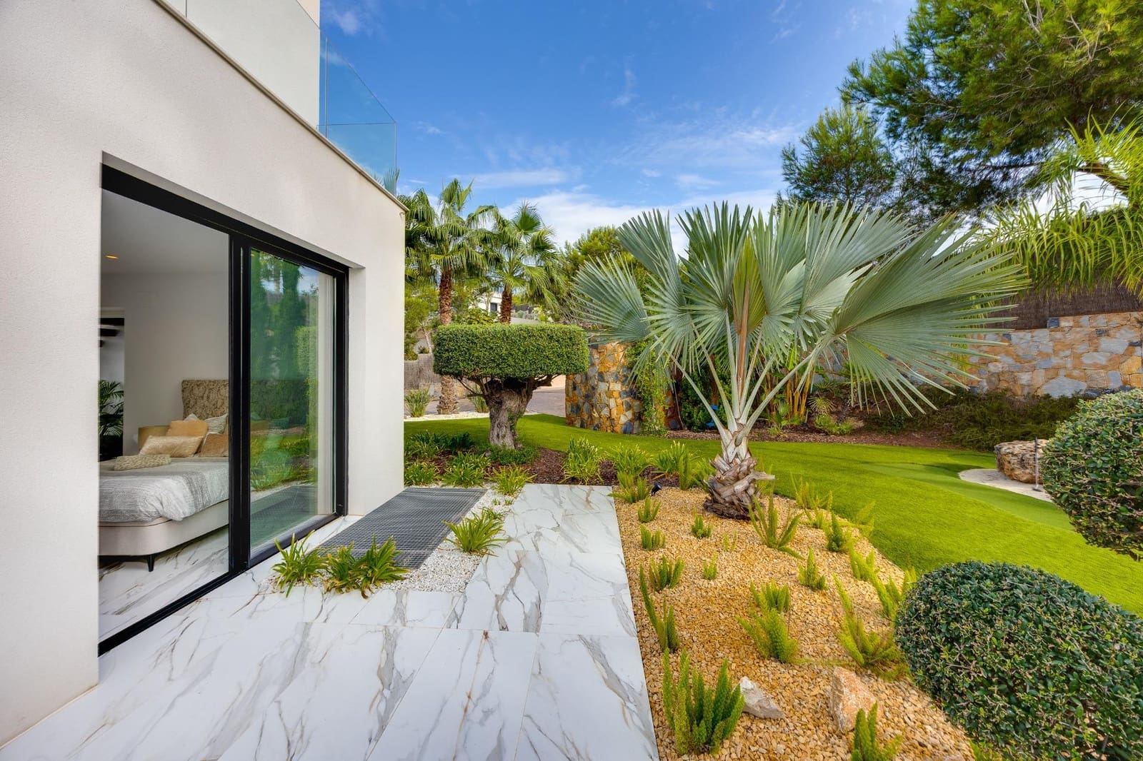 4 bedroom Villa for sale in Las Colinas Golf with pool garage - € 2,600,000 (Ref: 10131841)