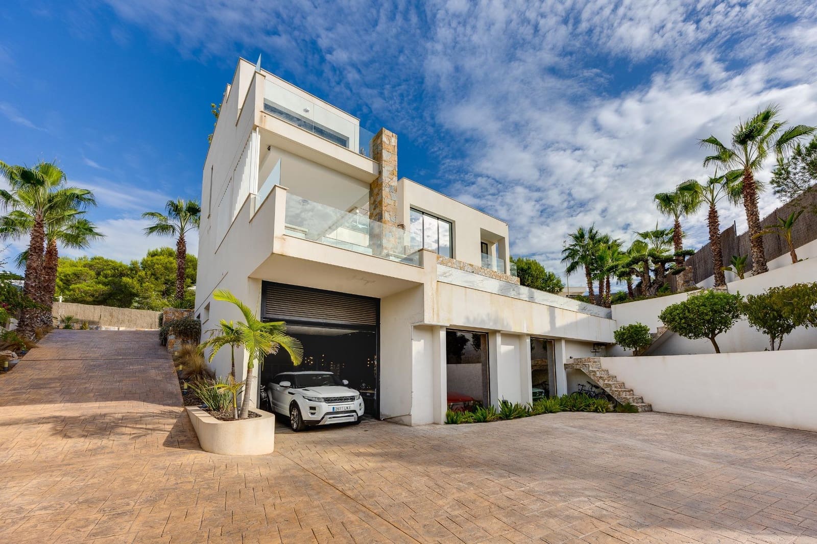 4 bedroom Villa for sale in Las Colinas Golf with pool garage - € 2,600,000 (Ref: 10131841)