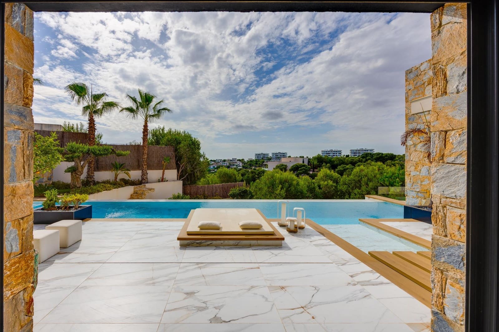 4 bedroom Villa for sale in Las Colinas Golf with pool garage - € 2,600,000 (Ref: 10131841)