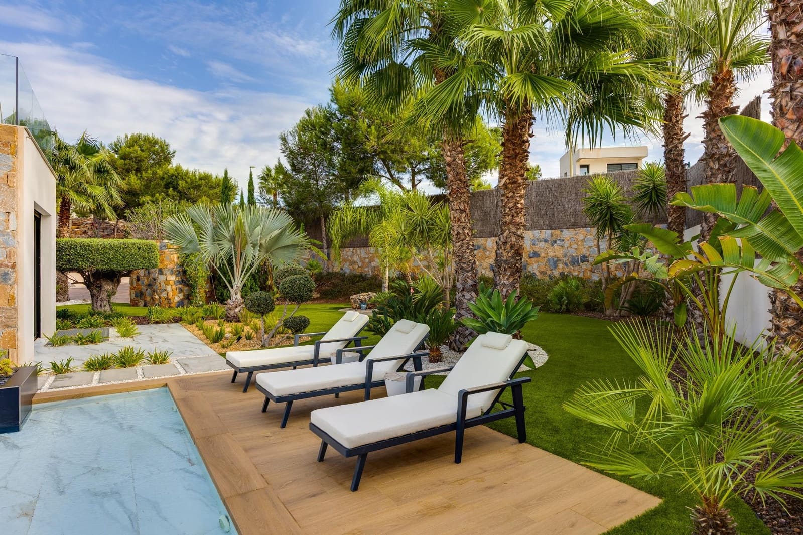 4 bedroom Villa for sale in Las Colinas Golf with pool garage - € 2,600,000 (Ref: 10131841)