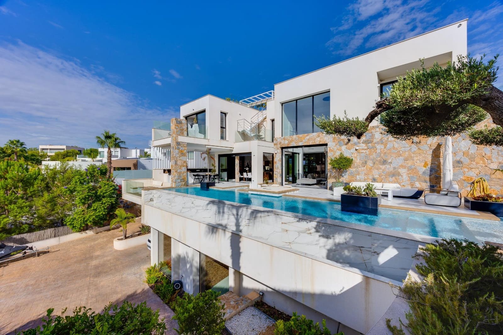 4 bedroom Villa for sale in Las Colinas Golf with pool garage - € 2,600,000 (Ref: 10131841)