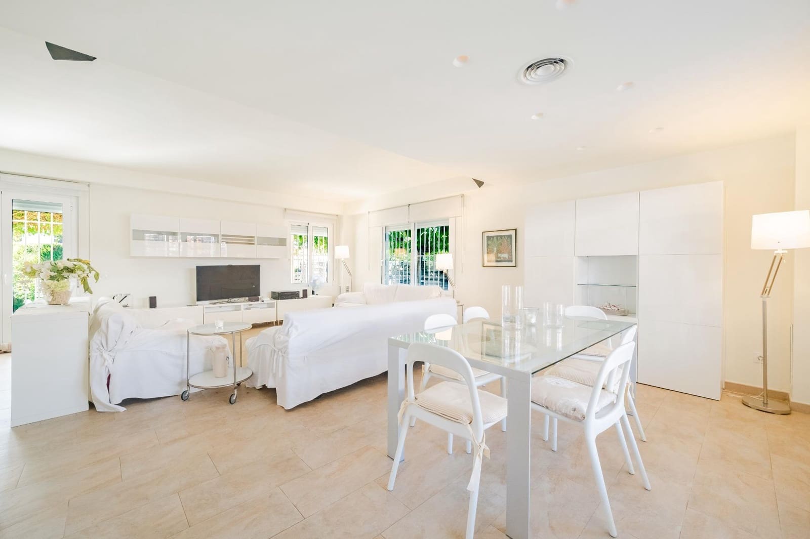 5 soveværelse Villa til salg i Benicassim med swimmingpool garage - € 970.000 (Ref: 10136292)