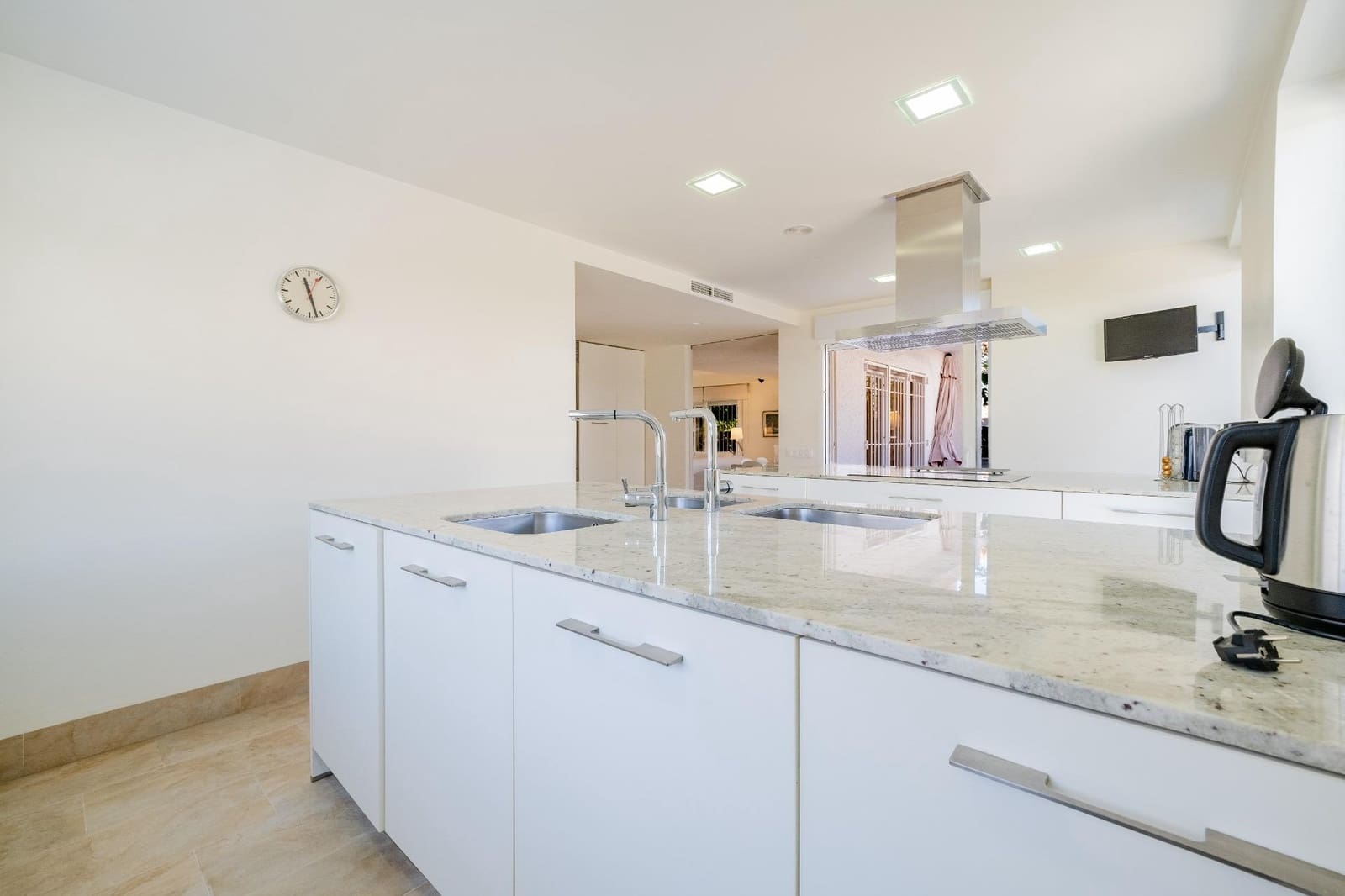 5 soveværelse Villa til salg i Benicassim med swimmingpool garage - € 970.000 (Ref: 10136292)