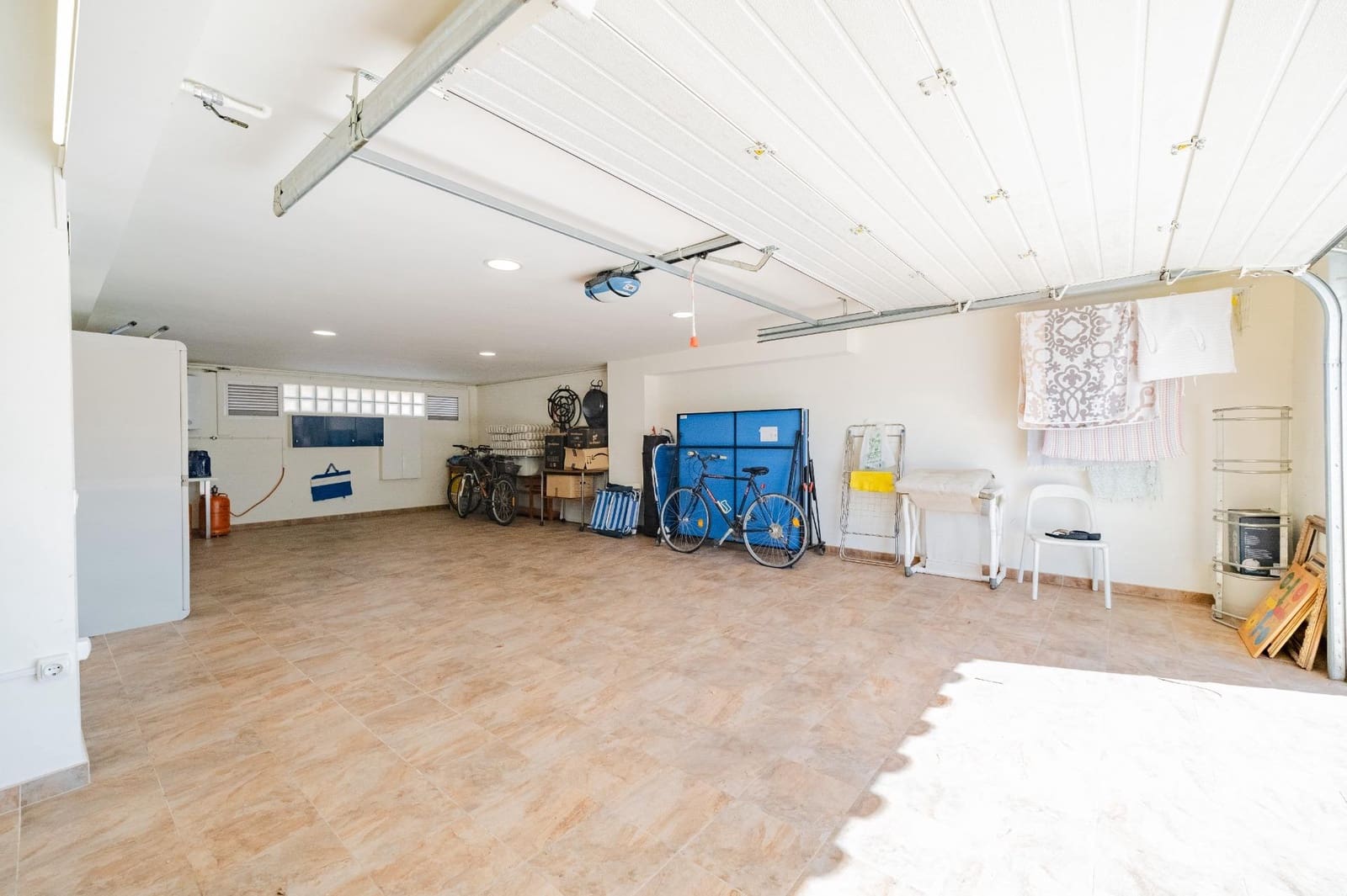 5 soveværelse Villa til salg i Benicassim med swimmingpool garage - € 970.000 (Ref: 10136292)
