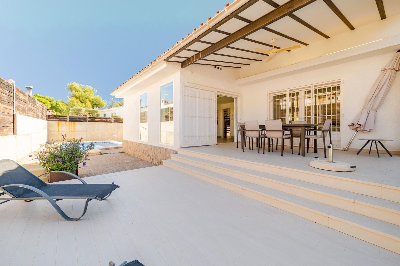 5 soveværelse Villa til salg i Benicassim med swimmingpool garage - € 970.000 (Ref: 10136292)