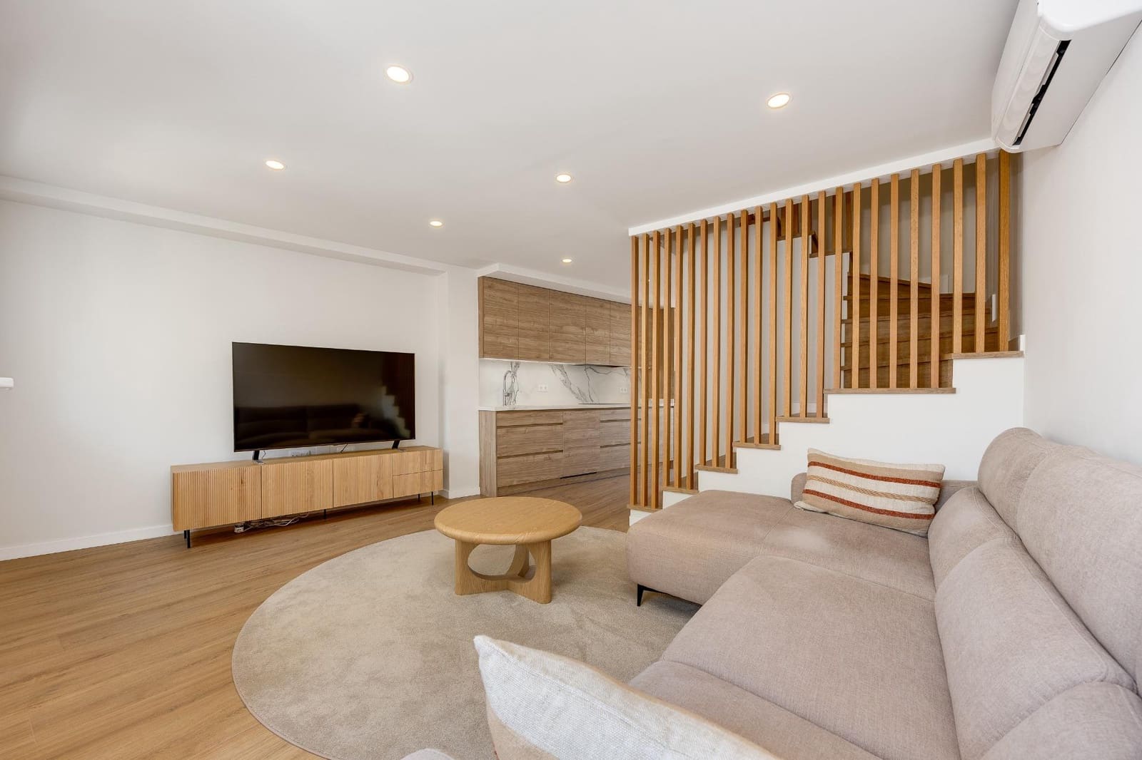 2 slaapkamer Rijtjeshuis te koop in Guardamar del Segura met zwembad - € 280.000 (Ref: 10139943)