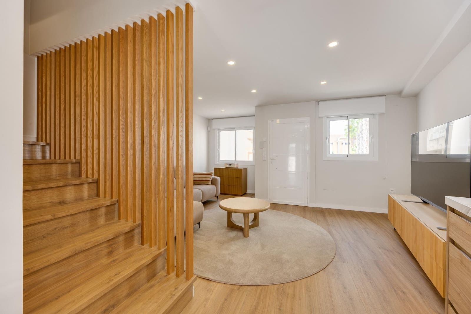 2 slaapkamer Rijtjeshuis te koop in Guardamar del Segura met zwembad - € 280.000 (Ref: 10139943)
