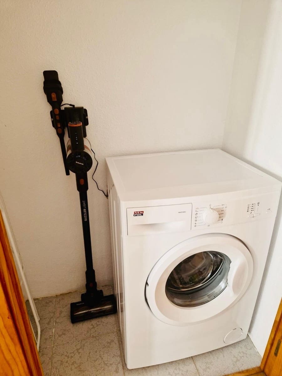 1 slaapkamer Studio te koop in Torrevieja met zwembad - € 125.000 (Ref: 10139944)