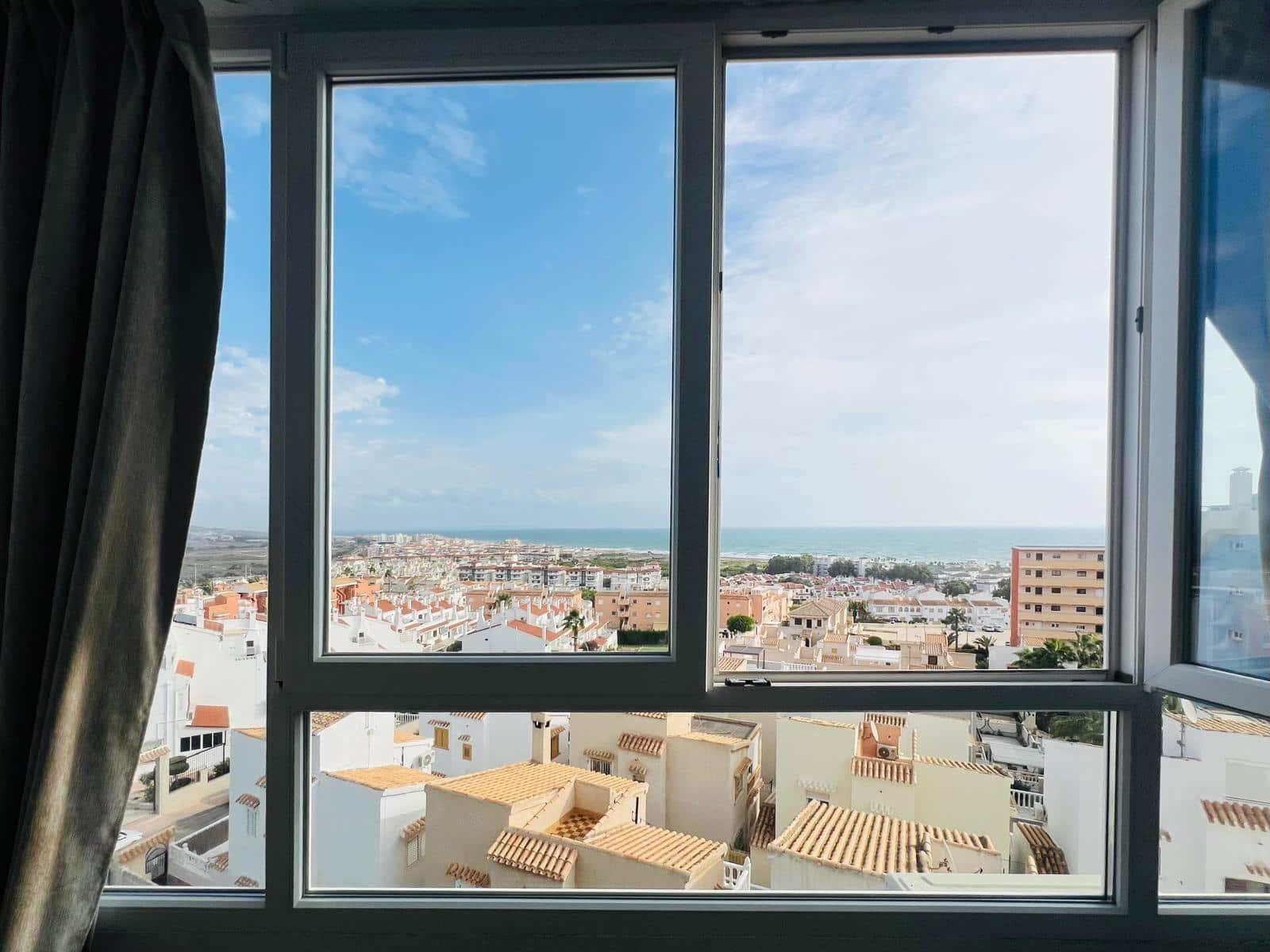 1 slaapkamer Studio te koop in Torrevieja met zwembad - € 125.000 (Ref: 10139944)