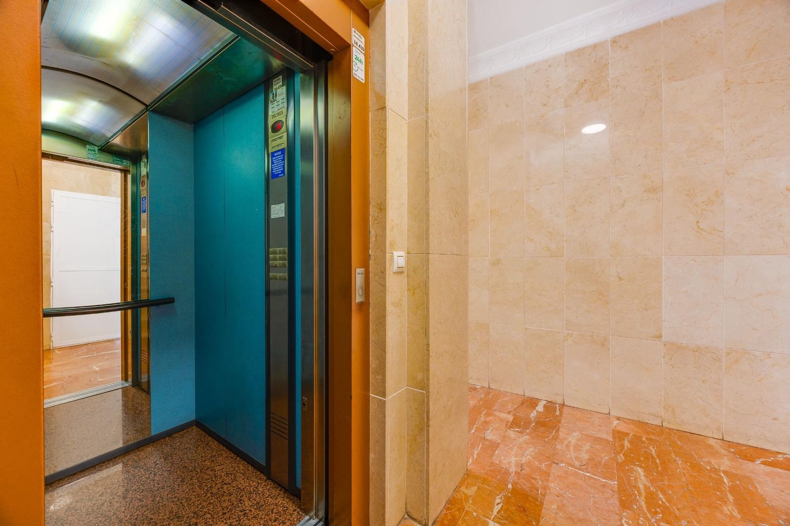 4 sovrum Lägenhet till salu i Torrevieja med garage - 265 000 € (Ref: 10166866)