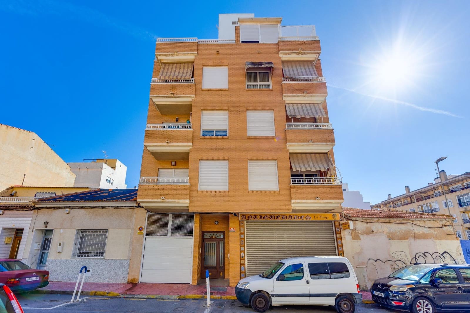 4 sovrum Lägenhet till salu i Torrevieja med garage - 265 000 € (Ref: 10166866)