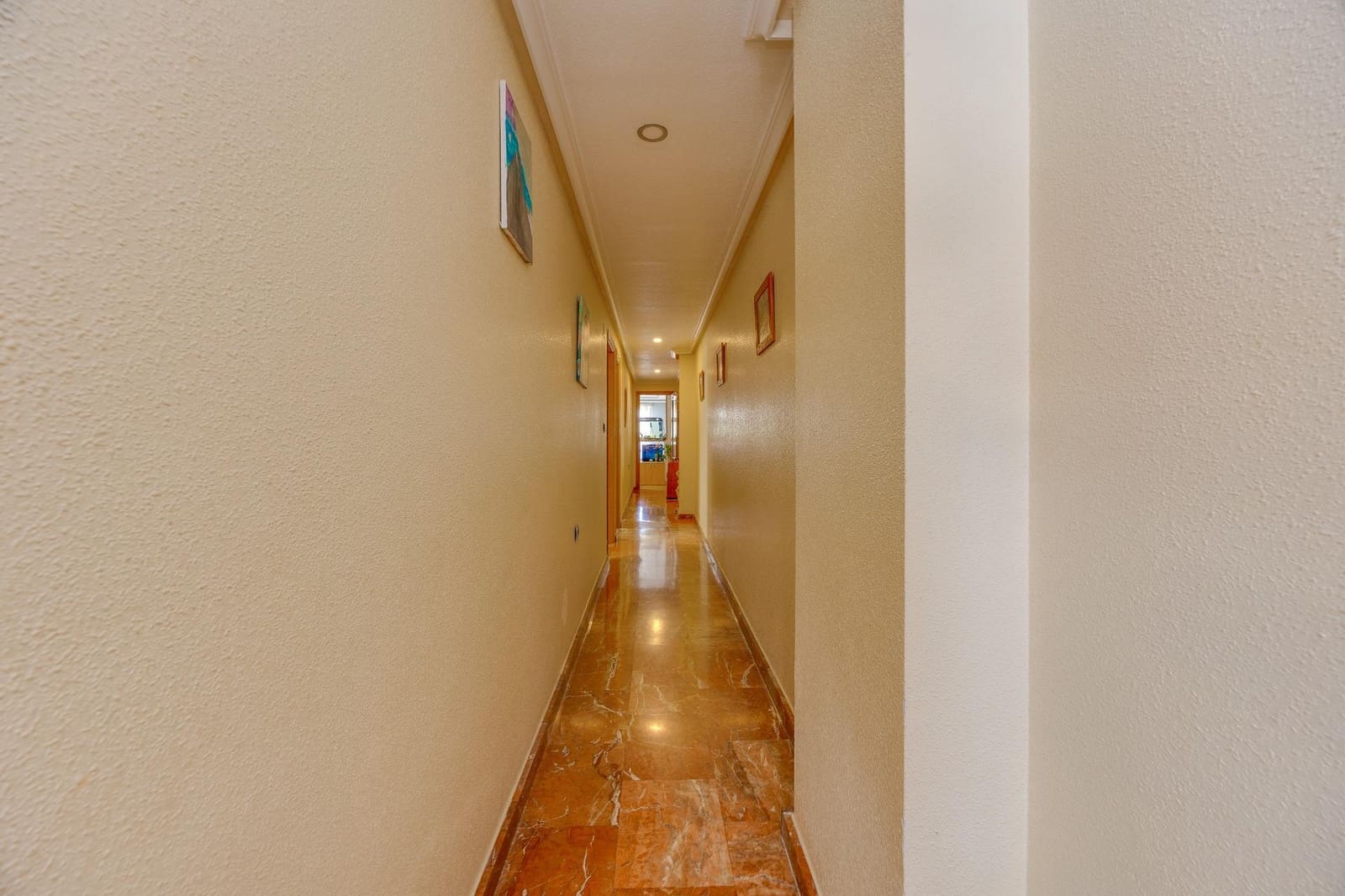 4 sovrum Lägenhet till salu i Torrevieja med garage - 265 000 € (Ref: 10166866)