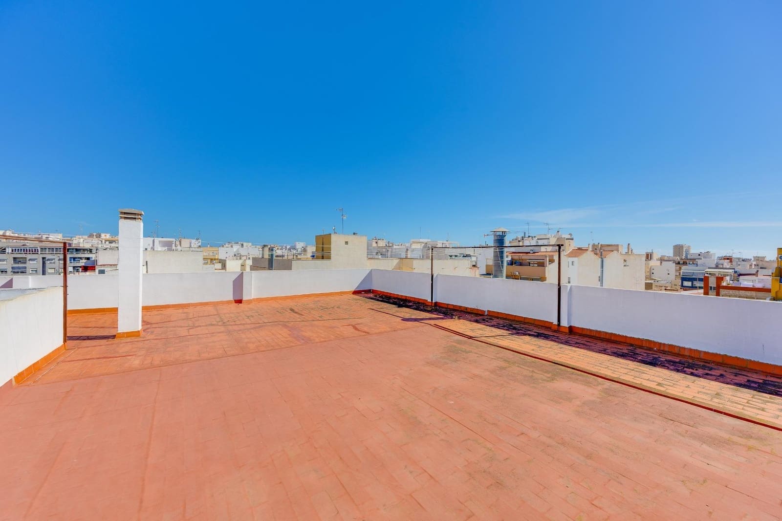 4 sovrum Lägenhet till salu i Torrevieja med garage - 265 000 € (Ref: 10166866)