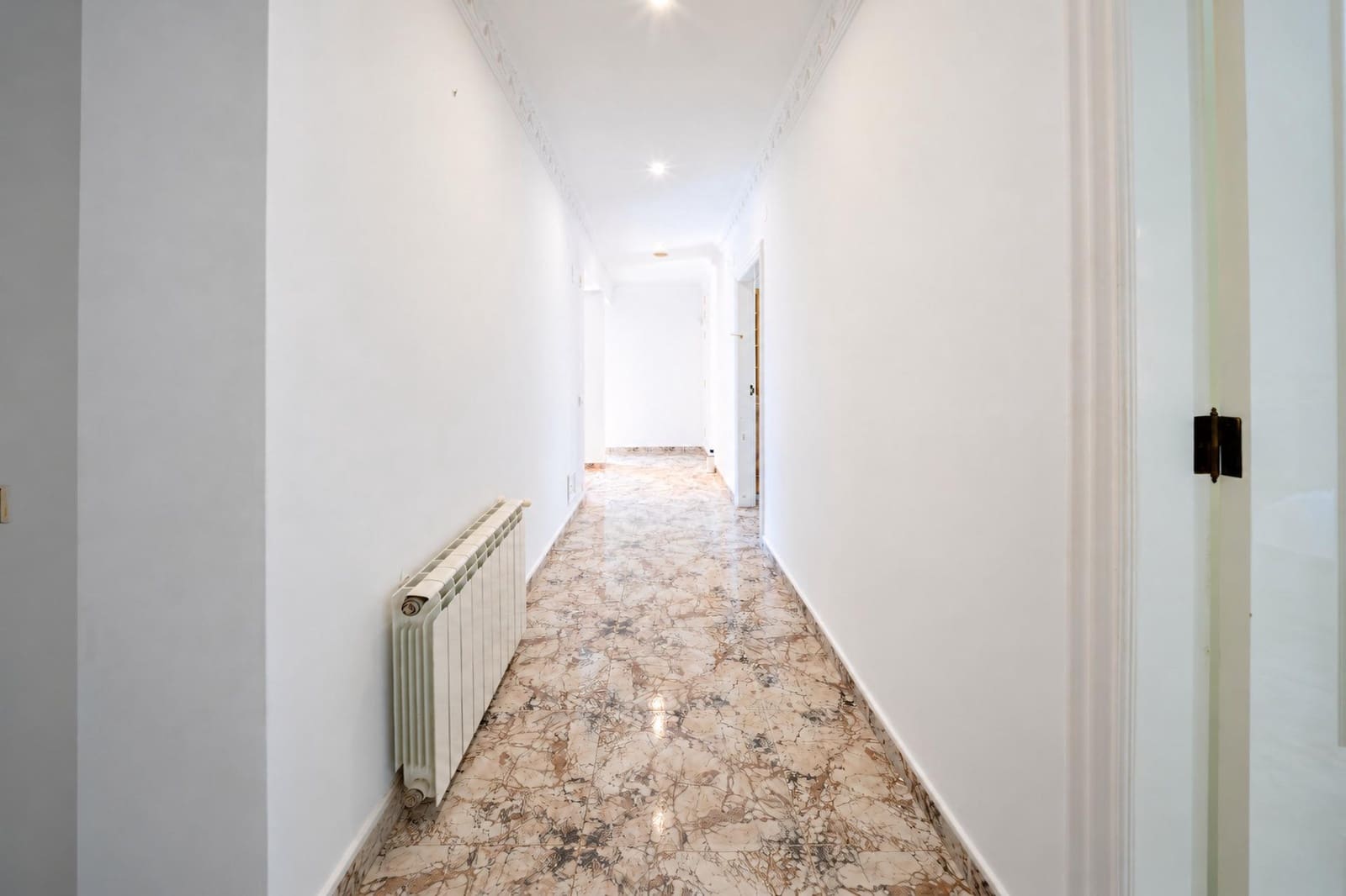 6 soveværelse Villa til salg i Benicassim med swimmingpool garage - € 670.000 (Ref: 10183098)
