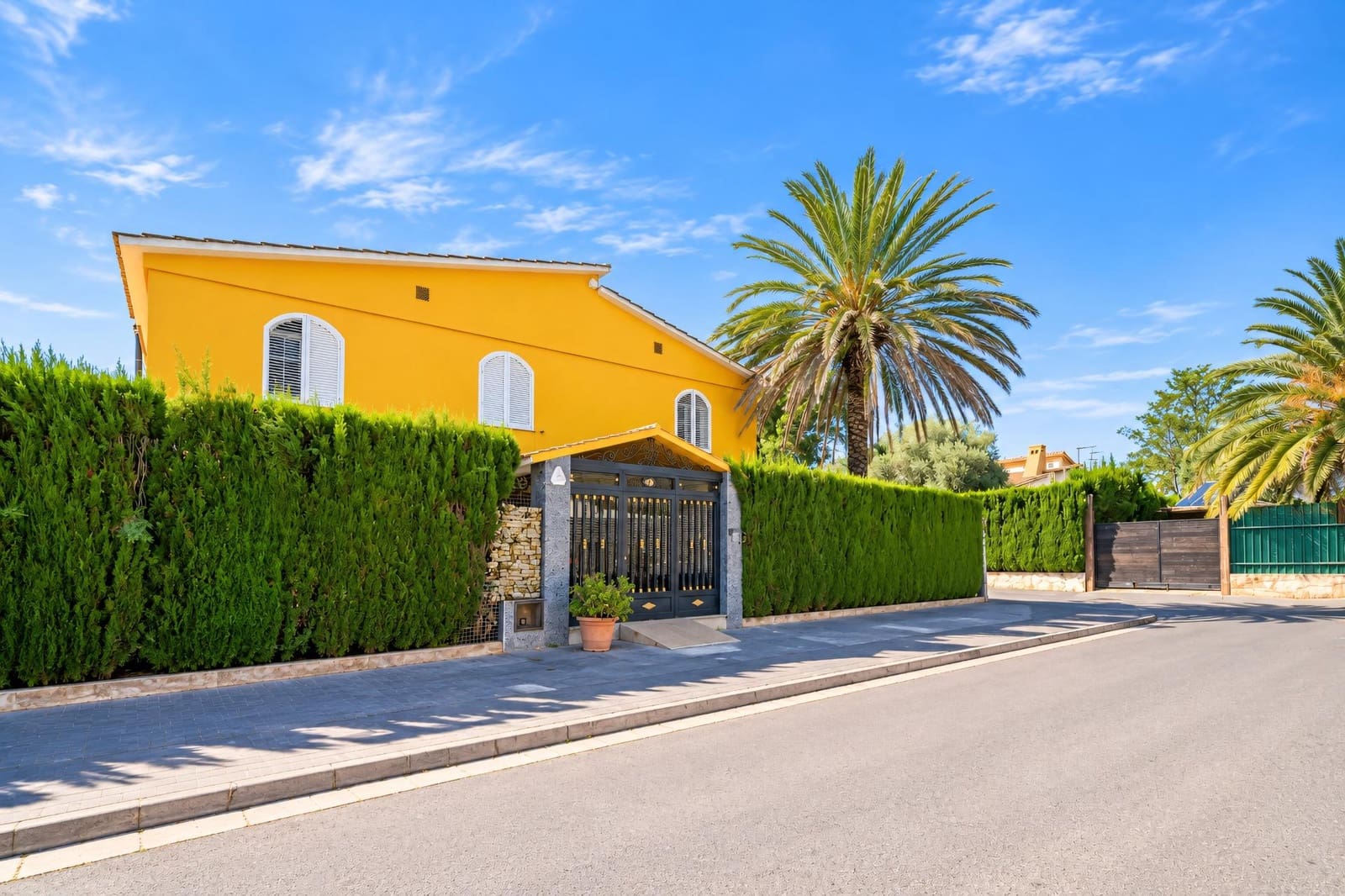 6 soveværelse Villa til salg i Benicassim med swimmingpool garage - € 670.000 (Ref: 10183098)