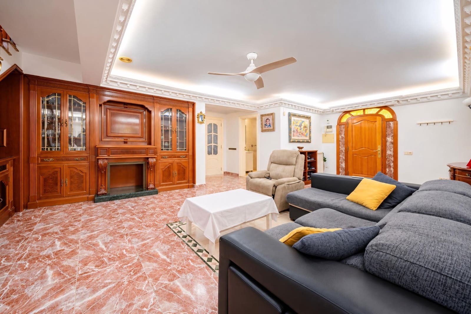 6 soveværelse Villa til salg i Benicassim med swimmingpool garage - € 670.000 (Ref: 10183098)