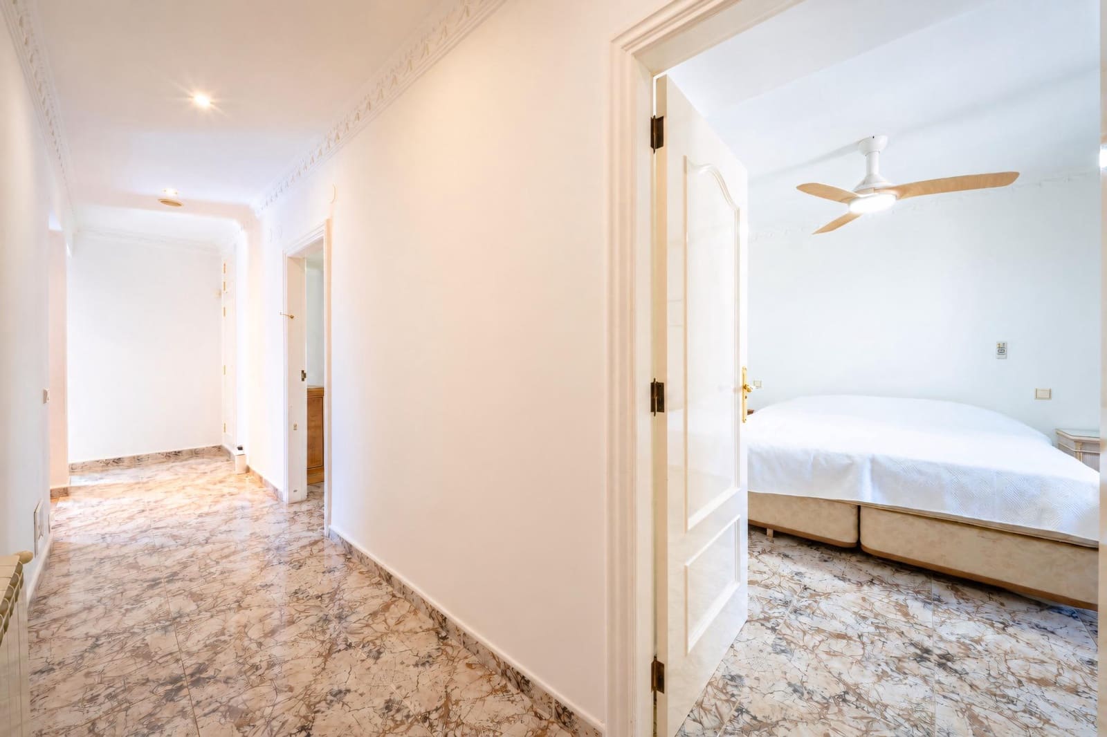6 soveværelse Villa til salg i Benicassim med swimmingpool garage - € 670.000 (Ref: 10183098)